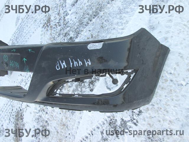 Opel Astra H Бампер передний