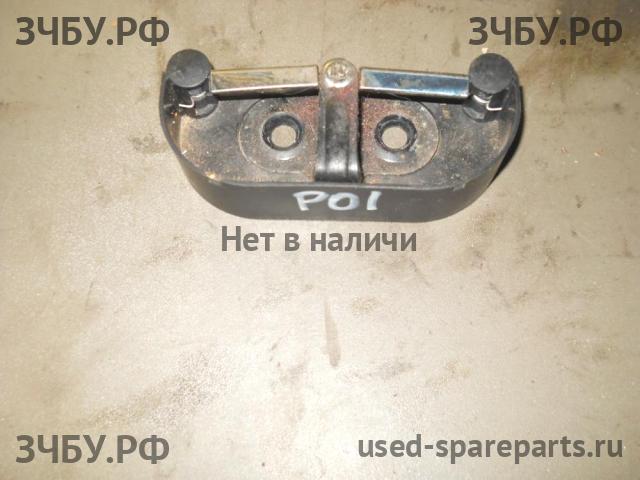 Volkswagen Passat B5 (рестайлинг) Ответная часть замка багажника