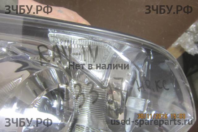 Toyota RAV 4 (3) Фара правая