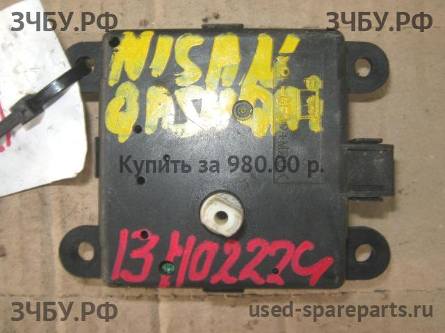 Nissan Qashqai (J10) Моторчик заслонки печки