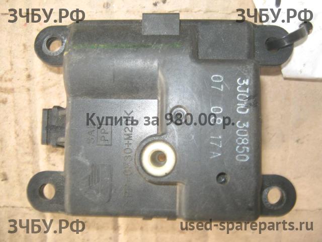 Nissan Qashqai (J10) Моторчик заслонки печки