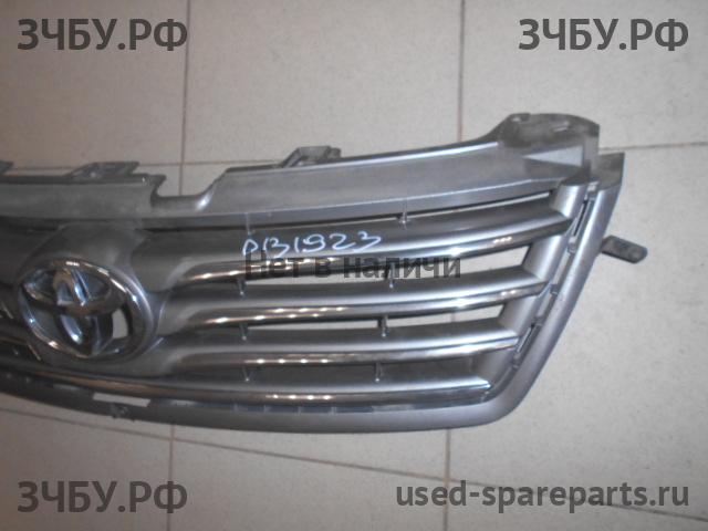 Toyota RAV 4 (3) Решетка радиатора
