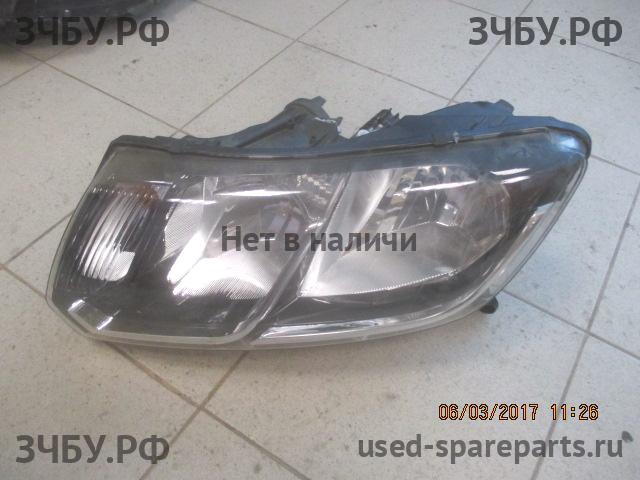 Renault Logan 2 Фара левая