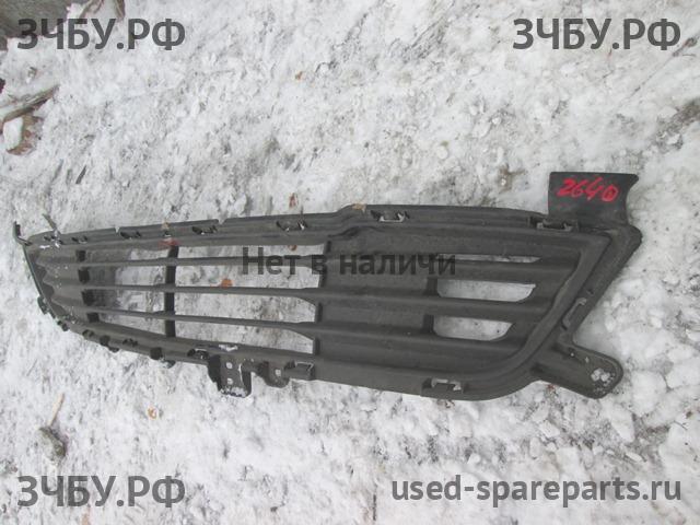 Mitsubishi Outlander 3 Решетка в бампер