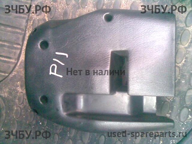 Nissan Primera P11 Кожух рулевой колонки