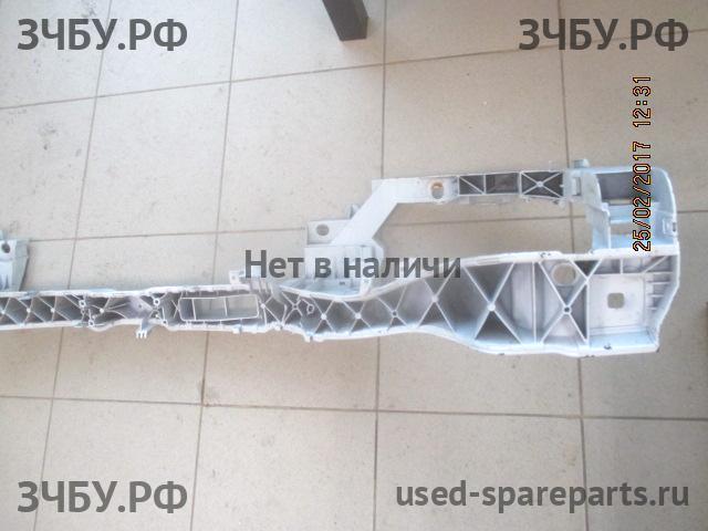 Ford Focus 3 Панель передняя (телевизор)