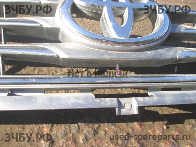 Toyota RAV 4 (3) Решетка радиатора
