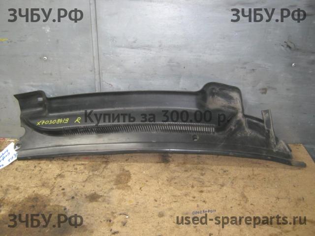Daewoo Nexia Решетка стеклоочистителя (Дефлектор водостока)