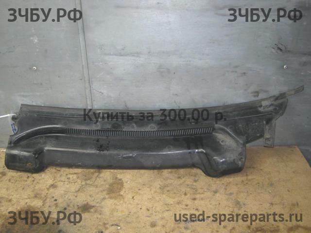 Daewoo Nexia Решетка стеклоочистителя (Дефлектор водостока)