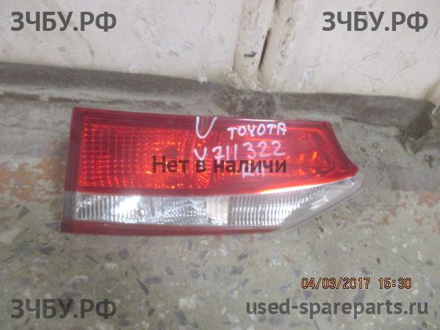 Toyota Corolla (E16 - E17) Фонарь правый