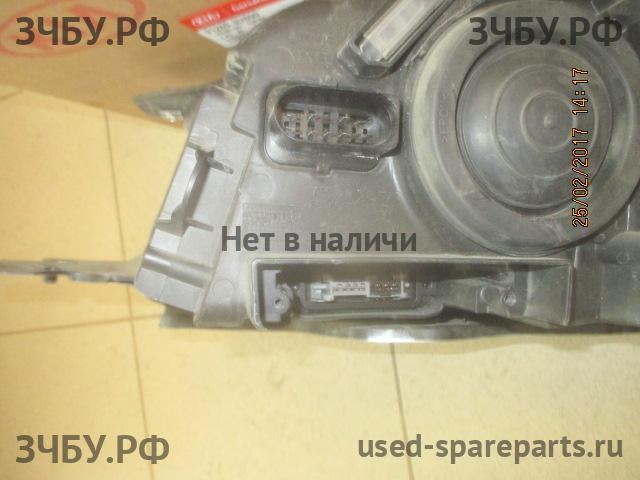 Ford Kuga 2 Фара правая