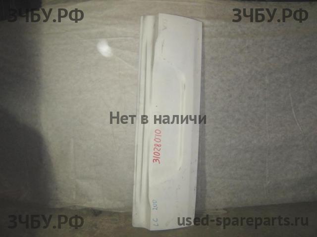 Toyota Land Cruiser 200 Дверь багажника нижняя (откидной борт)