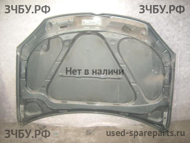 Volkswagen Golf 5 Капот