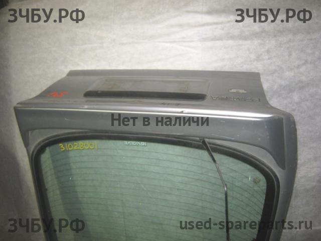 Nissan Primera P10 Дверь багажника со стеклом
