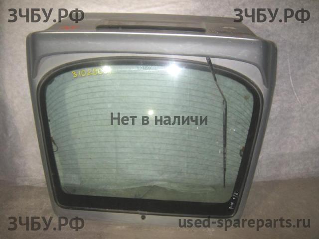 Nissan Primera P10 Дверь багажника со стеклом
