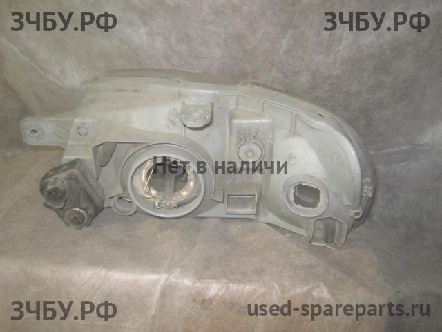 Hyundai Accent 2 Фара правая