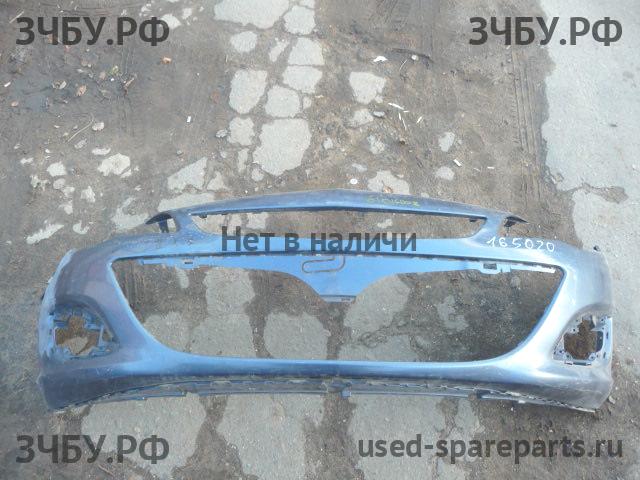 Opel Astra J Бампер передний