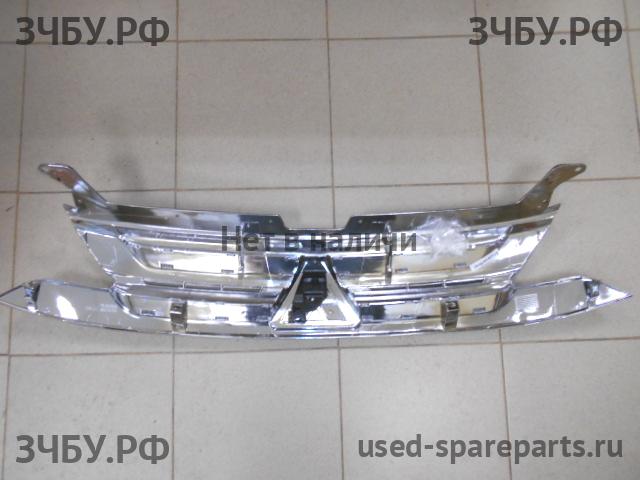Mitsubishi Outlander 3 Решетка радиатора