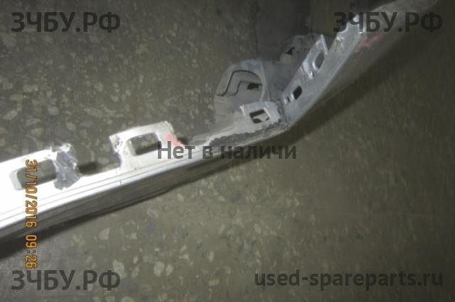 Citroen C5 (3) Бампер передний