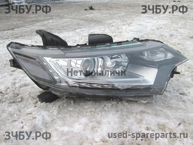 Mitsubishi Outlander 3 Фара правая