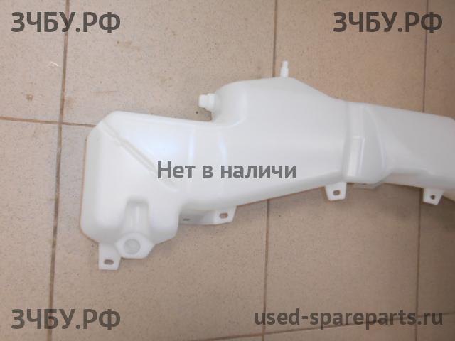 Mitsubishi Pajero/Montero 4 Бачок омывателя лобового стекла