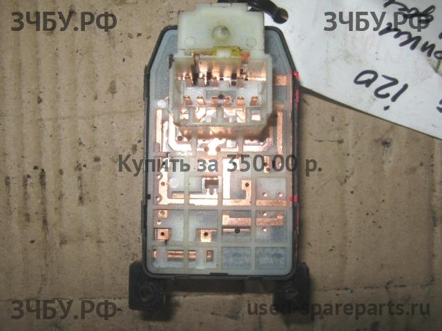 Hyundai i20 (1) Кнопка регулировки зеркала
