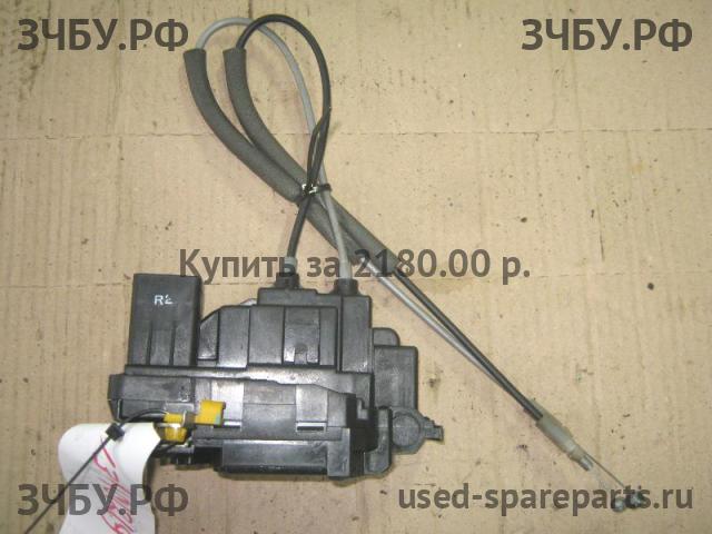 Hyundai i20 (1) Замок двери задней левой