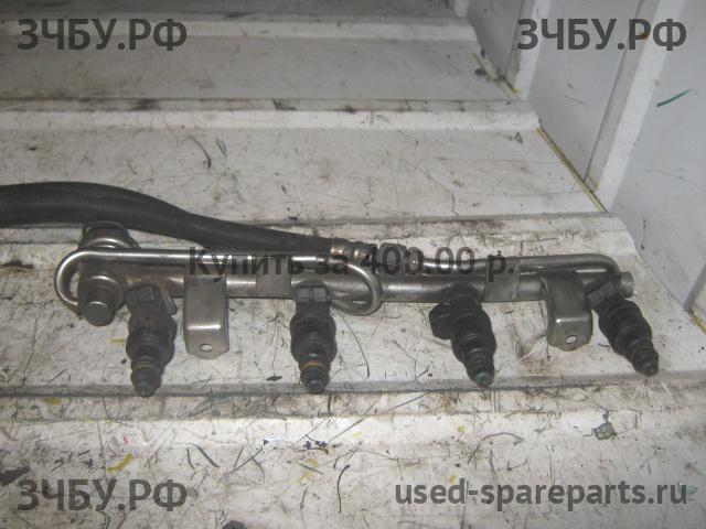 Volkswagen Passat B5 Рейка топливная (рампа)