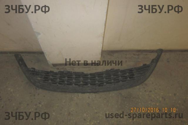 Opel Astra J Решетка в бампер