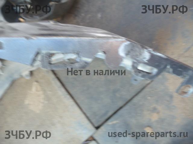 Peugeot 308 Бампер передний