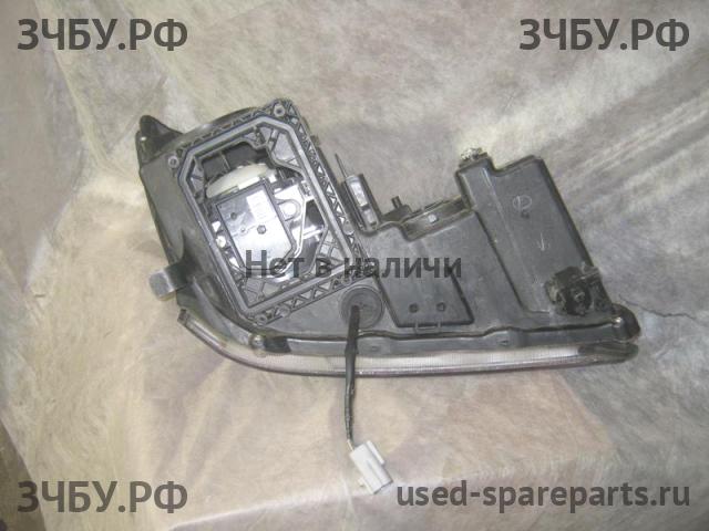 Lexus RX (2) 300/330/350/400h Фара левая