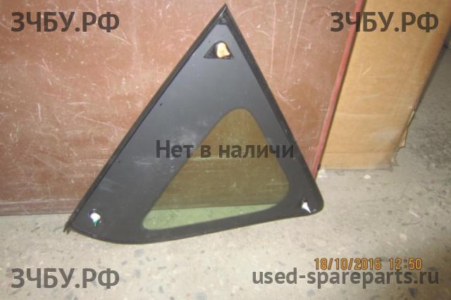Toyota RAV 4 (3) Стекло кузовное глухое правое