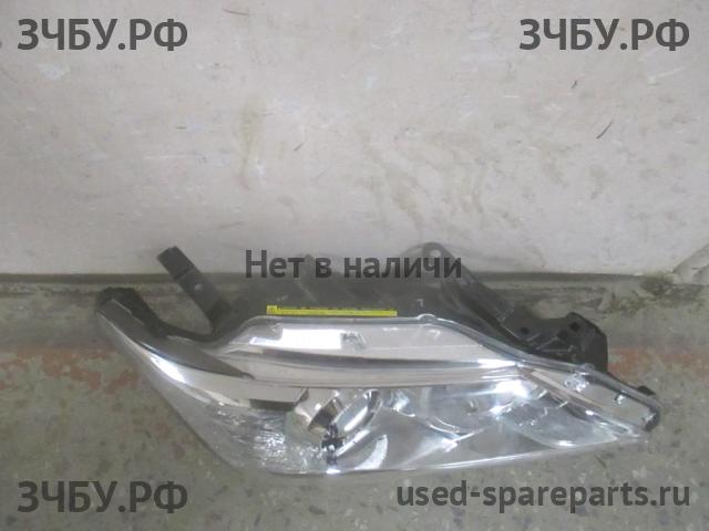 Toyota Camry 7 (V50) Фара правая