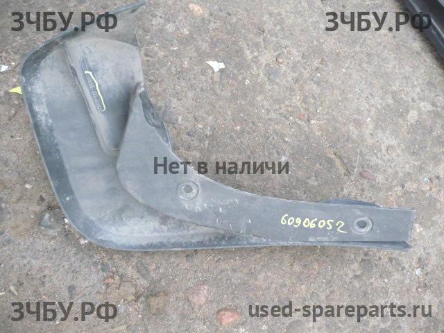 Nissan Qashqai (J11) Брызговик задний левый