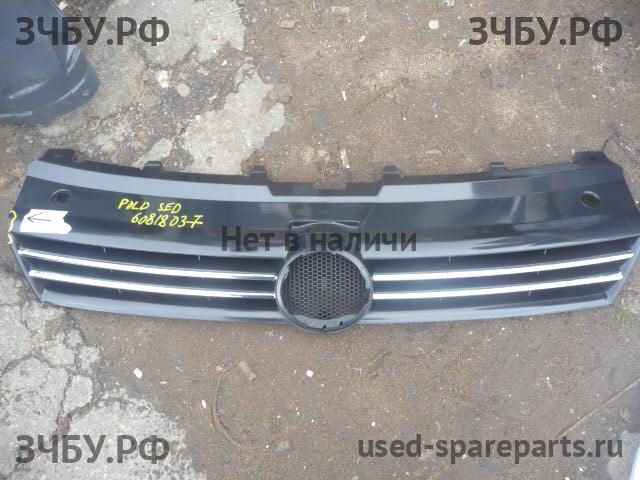 Volkswagen Polo 5 (Sedan) Решетка радиатора