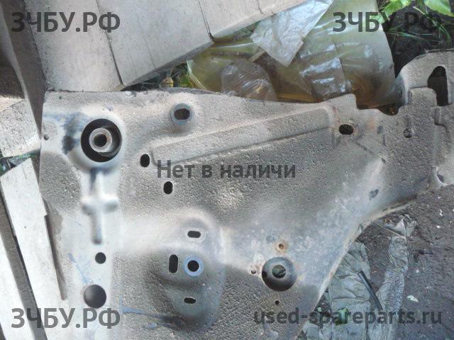 Nissan Note 1 (E11) Балка передняя подмоторная
