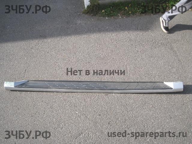 Mitsubishi Pajero/Montero 4 Подножка