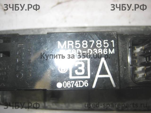 Mitsubishi Lancer 9 [CS/Classic] Кнопка стеклоподъемника передняя правая