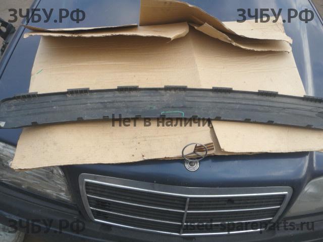 Land Rover Freelander 2 Накладка заднего бампера