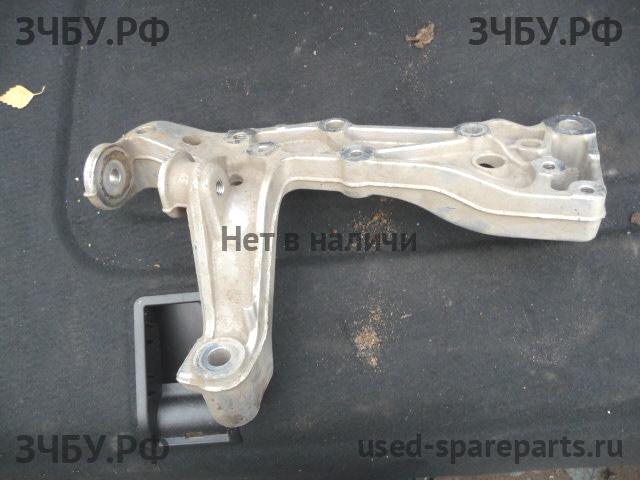 Volkswagen Golf 5 Кронштейн