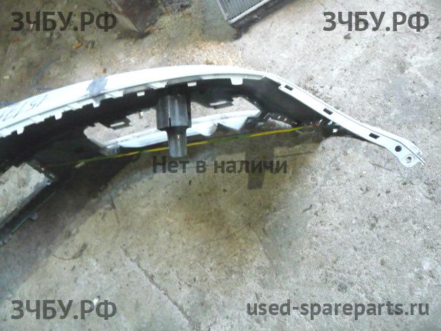 Volkswagen Passat B7 Бампер передний