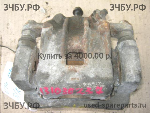 Hyundai i20 (1) Суппорт задний правый (в сборе со скобой)