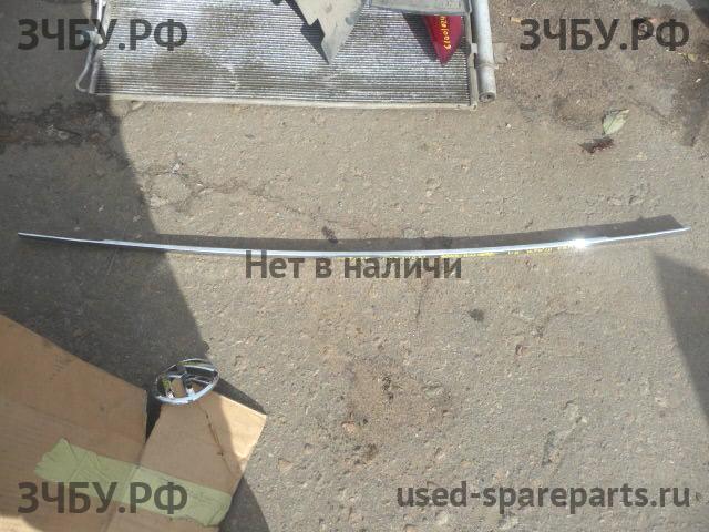 Volkswagen Polo 5 (Sedan) Накладка крышки багажника