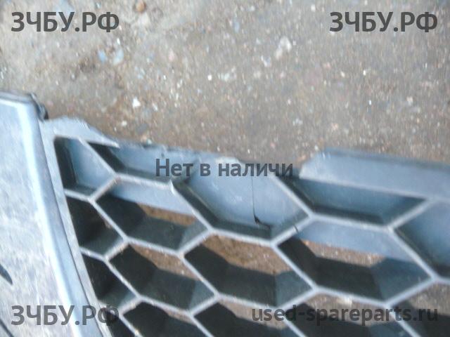 Volkswagen Golf 6 Решетка в бампер