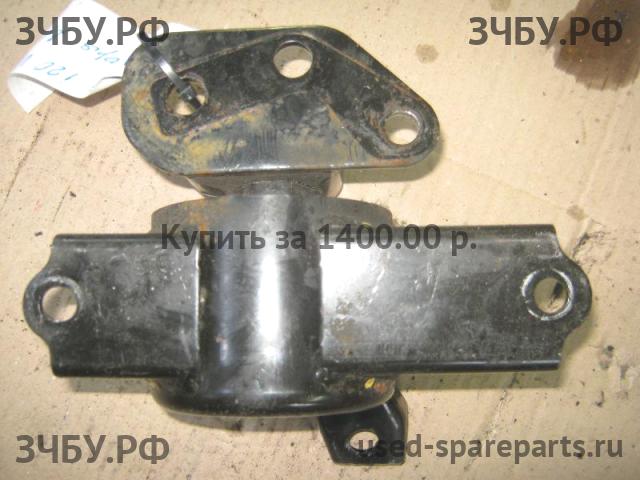 Hyundai i20 (1) Опора КПП