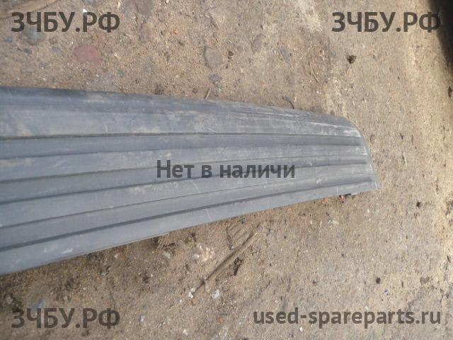 Land Rover Range Rover 3 (LM) Накладка заднего бампера