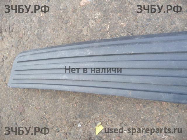Land Rover Range Rover 3 (LM) Накладка заднего бампера