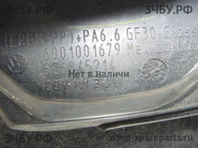 Volkswagen Jetta 5 Стекло двери задней правой