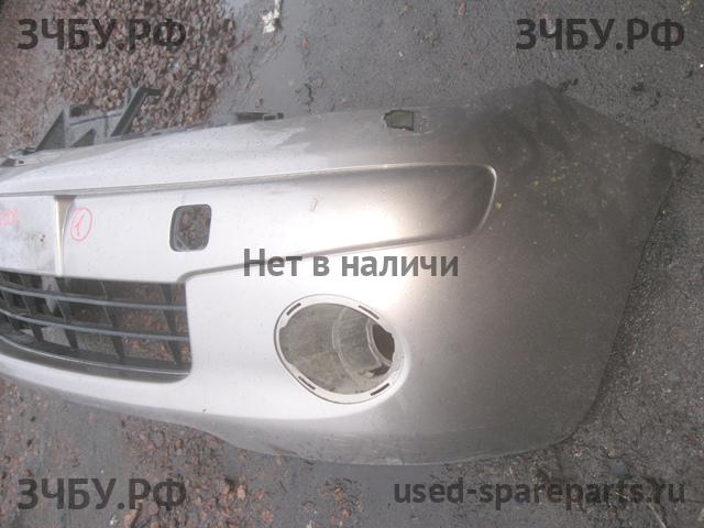 Nissan Note 1 (E11) Бампер передний