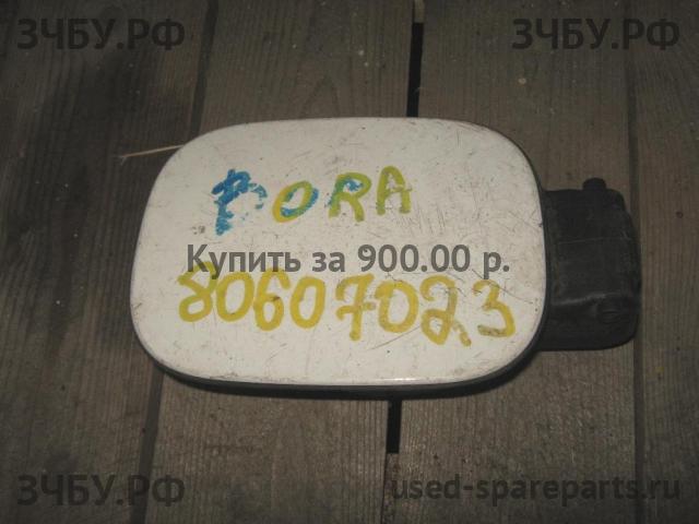 Volkswagen Golf 4 Лючок бензобака